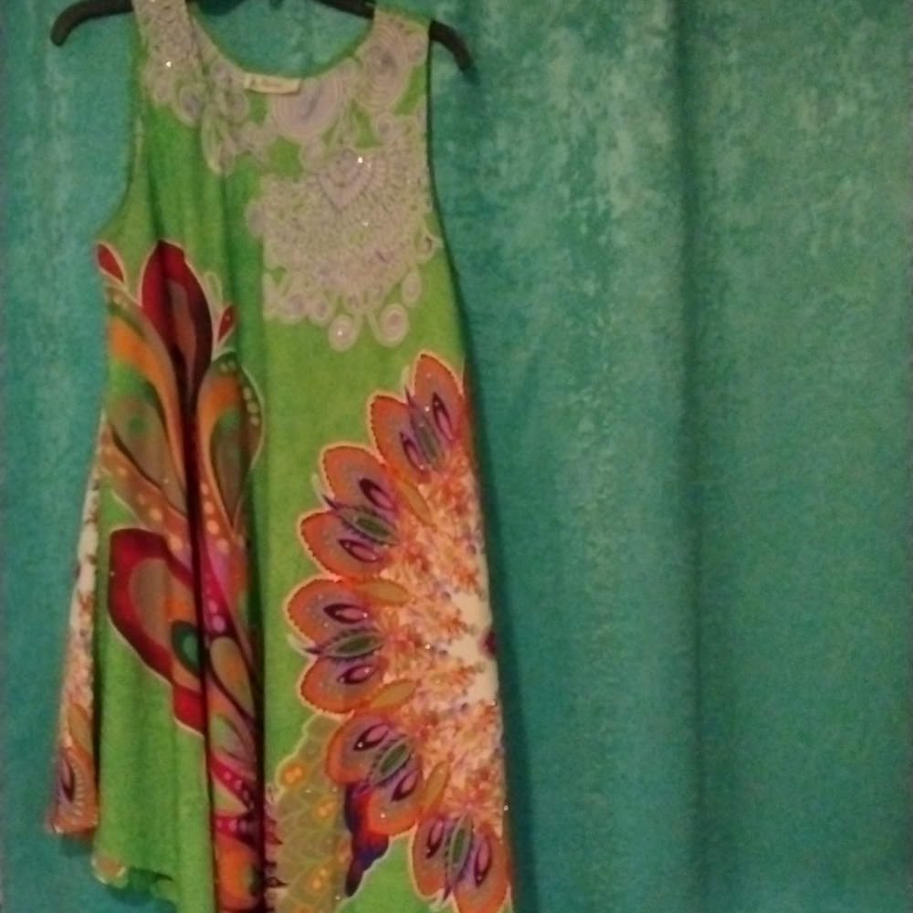 Dress - Picture 5 of 8